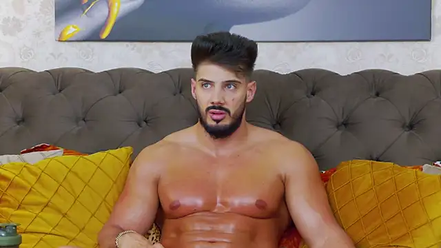 Snapshot of DustinKeent chatting on 6, 2, 2025 DustinKeent online show from 6, 2, 2025