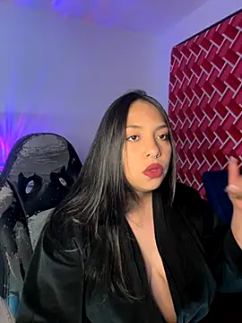 emiily15   online show from 12, 9, 2025