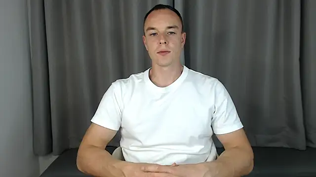 Snapshot of heilgarbest chatting on 3, 12, 2025 heilgarbest online show from 3, 12, 2025