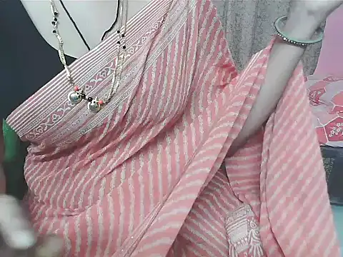 Snapshot of sunitha-3 chatting on 10, 10, 2025 sunitha-3 online show from 10, 10, 2025