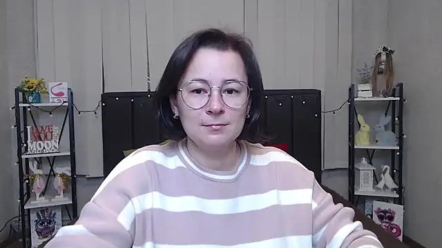 Snapshot of MarieSho chatting on 3, 2, 2025 MarieSho online show from 3, 2, 2025