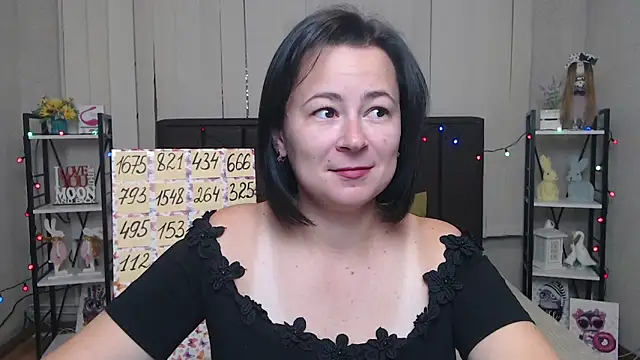 Snapshot of MarieSho chatting on 12, 9, 2025 MarieSho online show from 12, 9, 2025