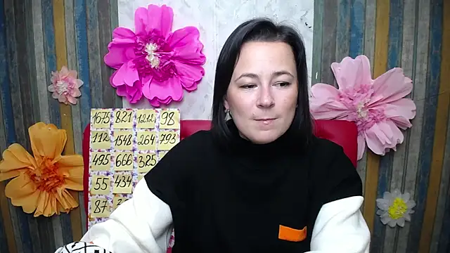 Snapshot of MarieSho chatting on 10, 10, 2025 MarieSho online show from 10, 10, 2025