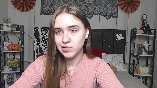 LauraHlot online show from 14, 11, 2025