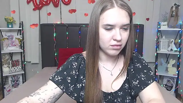 LauraHlot online show from 14, 4, 2026