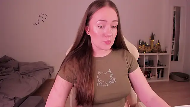 WalkingGirl online show from 5, 11, 2025