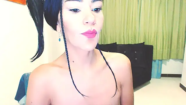 Stephanie520 online show from 17, 1, 2025