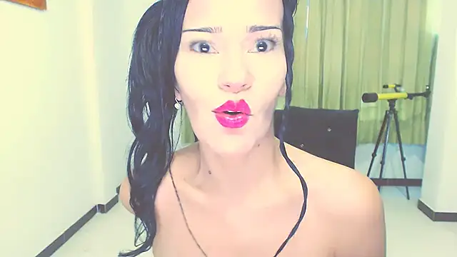 Stephanie520 online show from 24, 9, 2025