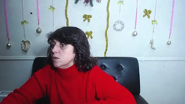 Snapshot of LuciaMii chatting on 27, 12, 2024 LuciaMii online show from 27, 12, 2024