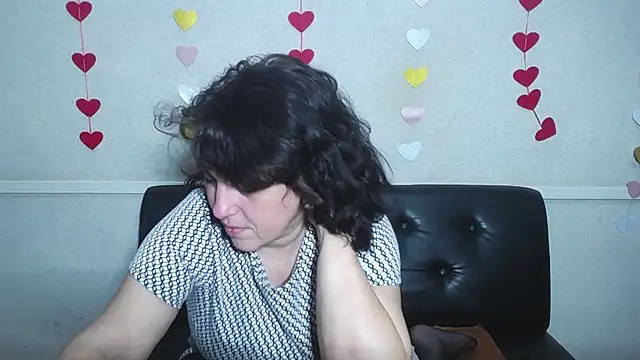 Snapshot of LuciaMii chatting on 27, 1, 2025 LuciaMii online show from 27, 1, 2025
