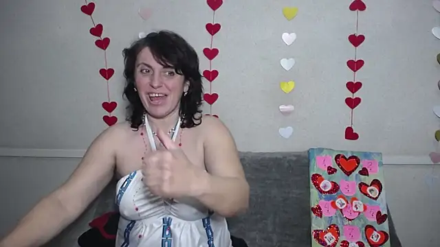Snapshot of LuciaMii chatting on 15, 2, 2025 LuciaMii online show from 15, 2, 2025