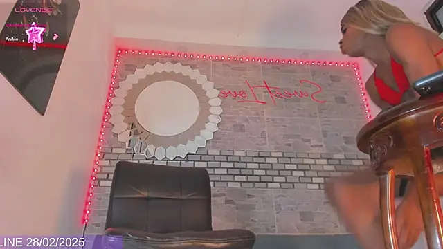 Snapshot of Karla-Ebony chatting on 28, 2, 2025 Karla-Ebony online show from 28, 2, 2025