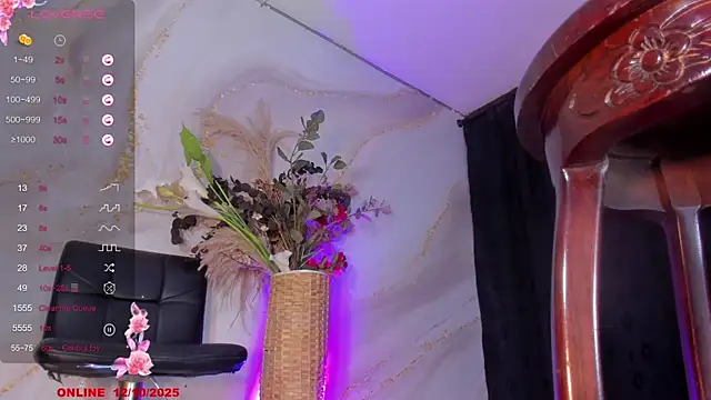 Snapshot of Karla-Ebony chatting on 12, 10, 2025 Karla-Ebony online show from 12, 10, 2025