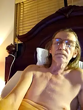 Snapshot of coolbrease10 chatting on 15, 12, 2024 coolbrease10 online show from 15, 12, 2024