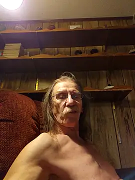 Snapshot of coolbrease10 chatting on 18, 11, 2025 coolbrease10 online show from 18, 11, 2025