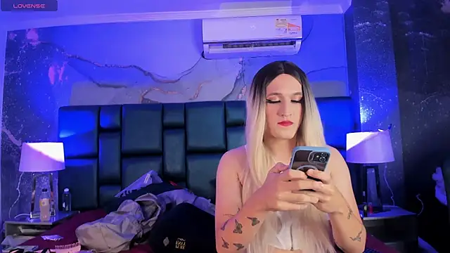 JESSI NAOMI online show from 4, 2, 2025