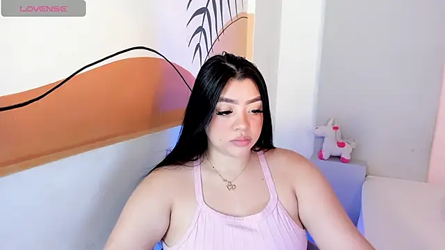 MelissaWhite4 online show from 10, 12, 2024