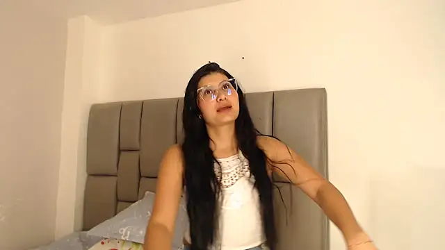 cloehonney online show from 1, 4, 2026