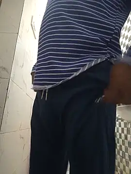 Snapshot of Shubuu__x chatting on 18, 2, 2026 Shubuu x online show from 18, 2, 2026