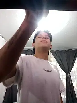 Snapshot of Ssan25 chatting on 8, 10, 2025 Ssan25 online show from 8, 10, 2025