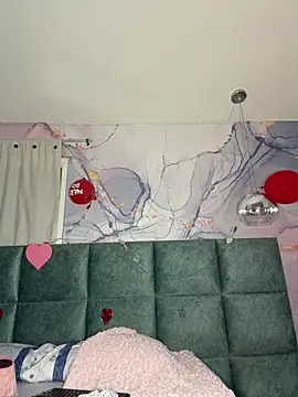 kiim taaylor online show from 18, 2, 2026