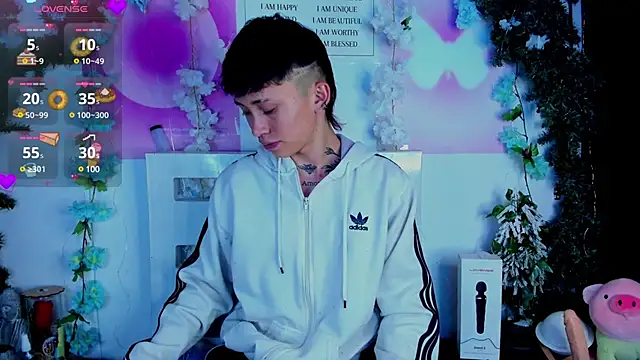 juniior 2311  online show from 28, 1, 2025