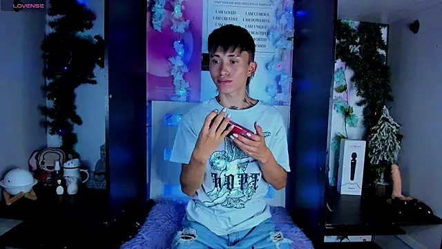 juniior 2311  online show from 6, 2, 2025