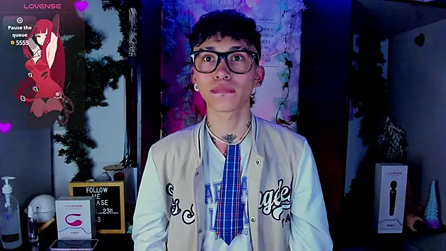 juniior 2311  online show from 7, 3, 2025