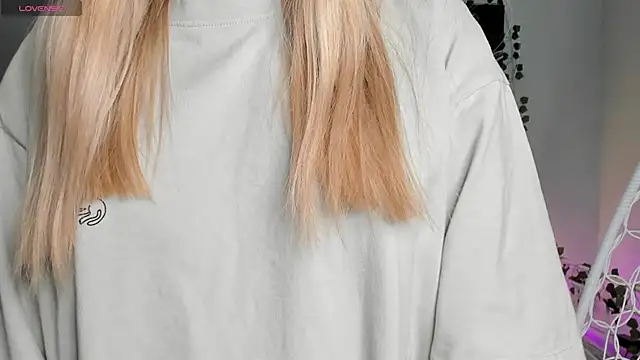 Snapshot of Melissa_babs chatting on 22, 12, 2024 Melissa babs online show from 22, 12, 2024