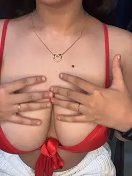 sexysilk1 online show from 15, 4, 2026