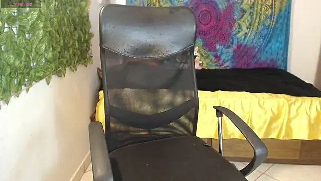 BurningVenus12 online show from 12, 1, 2025