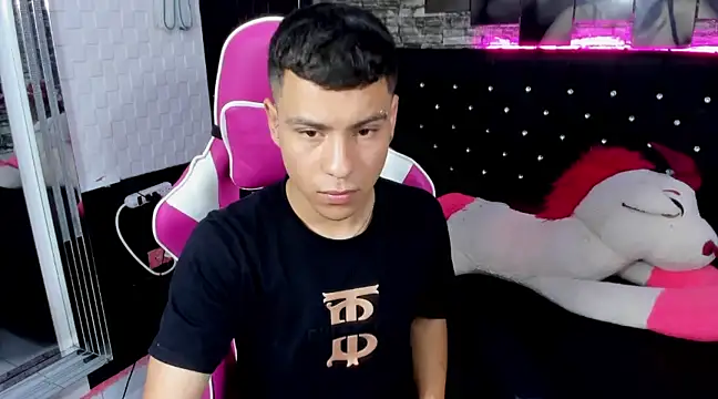 Snapshot of salvadorgomezx chatting on 5, 12, 2024 salvadorgomezx online show from 5, 12, 2024