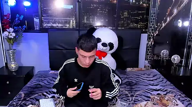 Snapshot of salvadorgomezx chatting on 13, 12, 2024 salvadorgomezx online show from 13, 12, 2024