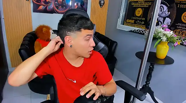 Snapshot of salvadorgomezx chatting on 17, 12, 2024 salvadorgomezx online show from 17, 12, 2024