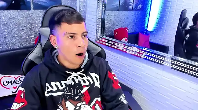 Snapshot of salvadorgomezx chatting on 19, 12, 2024 salvadorgomezx online show from 19, 12, 2024