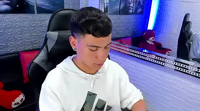 Snapshot of salvadorgomezx chatting on 21, 12, 2024 salvadorgomezx online show from 21, 12, 2024