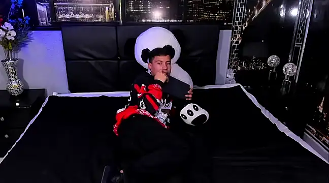 Snapshot of salvadorgomezx chatting on 28, 12, 2024 salvadorgomezx online show from 28, 12, 2024