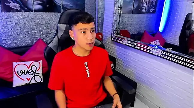 Snapshot of salvadorgomezx chatting on 3, 1, 2025 salvadorgomezx online show from 3, 1, 2025