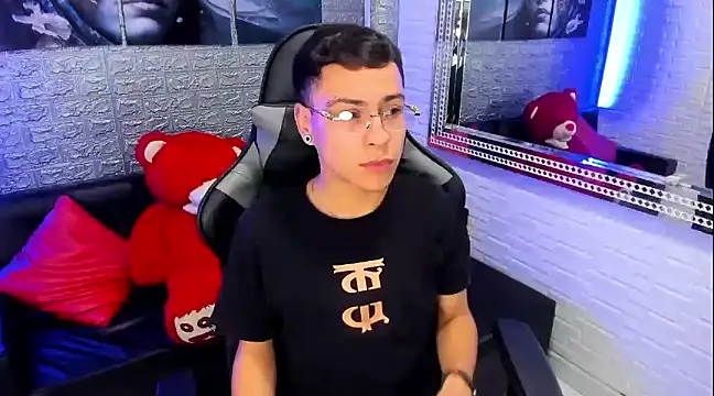 Snapshot of salvadorgomezx chatting on 9, 1, 2025 salvadorgomezx online show from 9, 1, 2025