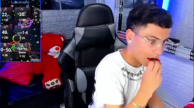 Snapshot of salvadorgomezx chatting on 10, 1, 2025 salvadorgomezx online show from 10, 1, 2025