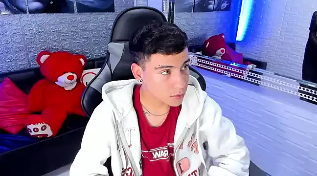 Snapshot of salvadorgomezx chatting on 14, 1, 2025 salvadorgomezx online show from 14, 1, 2025