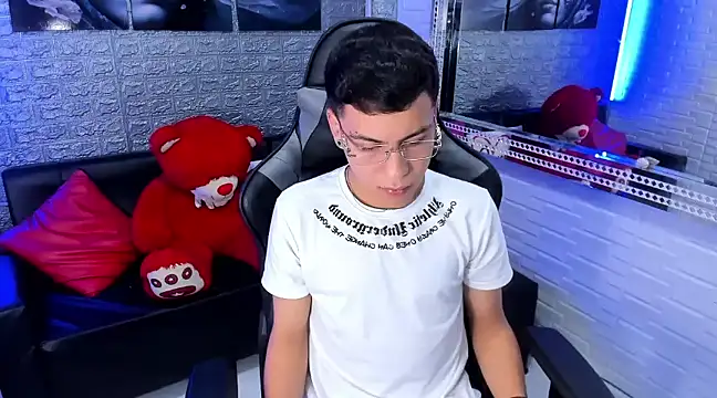 Snapshot of salvadorgomezx chatting on 14, 1, 2025 salvadorgomezx online show from 14, 1, 2025