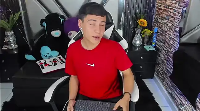 Snapshot of salvadorgomezx chatting on 21, 1, 2025 salvadorgomezx online show from 21, 1, 2025