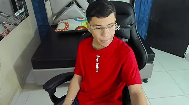 Snapshot of salvadorgomezx chatting on 25, 1, 2025 salvadorgomezx online show from 25, 1, 2025