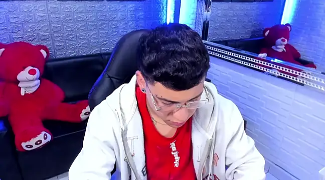 Snapshot of salvadorgomezx chatting on 13, 2, 2025 salvadorgomezx online show from 13, 2, 2025