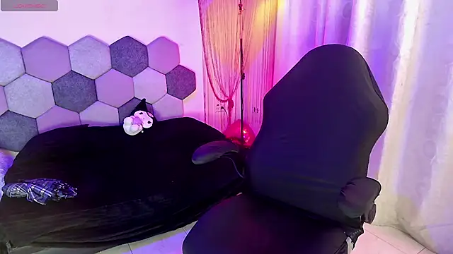 Horny tgn online show from 13, 4, 2026