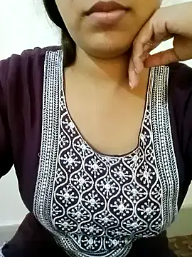 Snapshot of Arohi_is_Live chatting on 15, 1, 2025 Arohi is Live online show from 15, 1, 2025