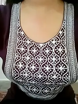 Snapshot of Arohi_is_Live chatting on 2, 2, 2025 Arohi is Live online show from 2, 2, 2025