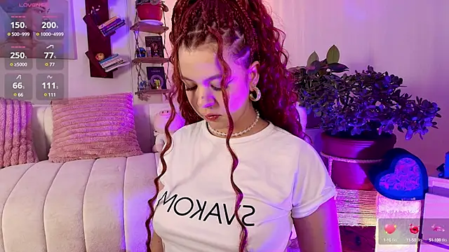 Snapshot of HANNAH_LOVEE chatting on 5, 3, 2025 HANNAH LOVEE online show from 5, 3, 2025