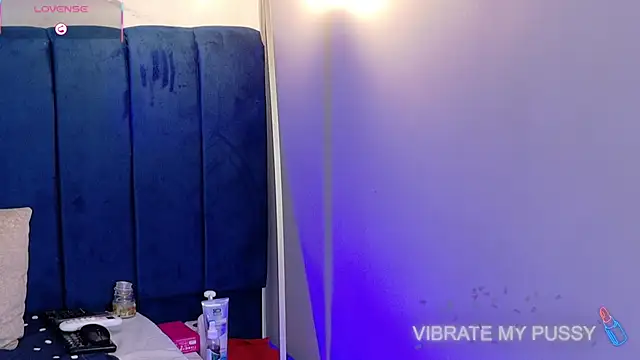 Snapshot of ebonydreams01 chatting on 26, 3, 2026 ebonydreams01 online show from 26, 3, 2026